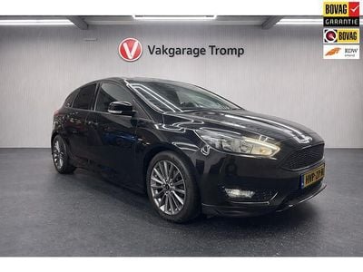 Zwart Occasion 2018 Ford Focus ST-Line Hatchback | € 12.950 (Eerlijke prijs)