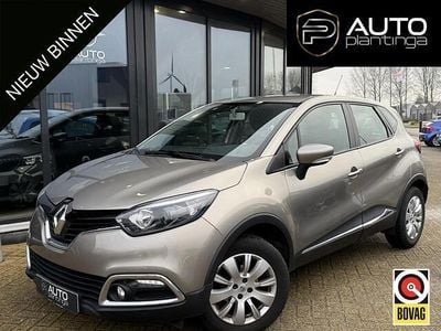 Bruin Gebruikt 2013 Renault Captur Expression SUV | € 7.695 (Eerlijke prijs)