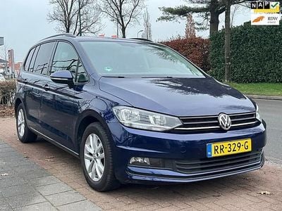 Blauw Gebruikt 2018 VW Touran Comfortline MPV | € 15.750 (Goede deal)