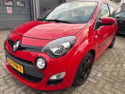 Rood Occasion 2012 Renault Twingo Authentique Hatchback | € 4.950 (Duur)