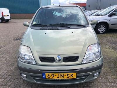 tweedehands Renault Mégane SCENIC 2.0 benzine automaat rijd super