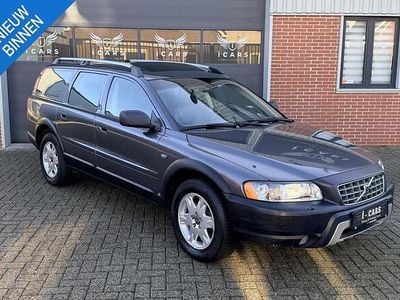 Grijs Gebruikt 2006 Volvo XC70 Summum Stationwagen | € 15.950
