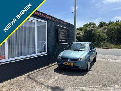Blauw Gebruikt 2002 Renault Clio II Hatchback | € 1.450 (Eerlijke prijs)