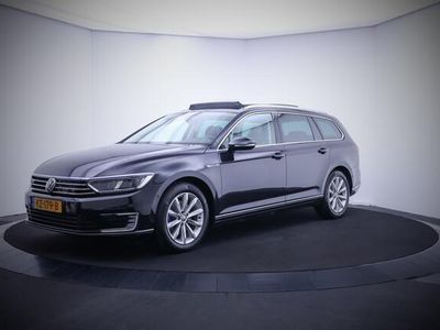 tweedehands VW Passat Variant 1.4TSI GTE Connected Series Plus PANO/DIGIDASH/NAV