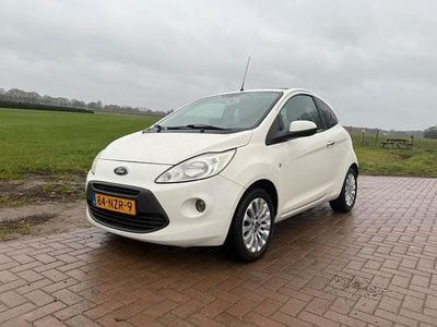 Wit Occasion 2010 Ford Ka Titanium X MPV | € 3.099 (Eerlijke prijs)