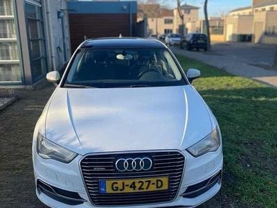 Wit Gebruikt 2015 Audi A3 Sportback e-tron Ambition Hatchback | € 7.999 (Eerlijke prijs)