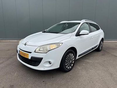 Wit Gebruikt 2010 Renault Mégane GrandTour Expression Stationwagen | € 2.495 (Eerlijke prijs)
