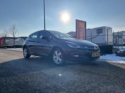 Zwart Occasion 2016 Opel Astra Business Hatchback | € 7.900 (Eerlijke prijs)
