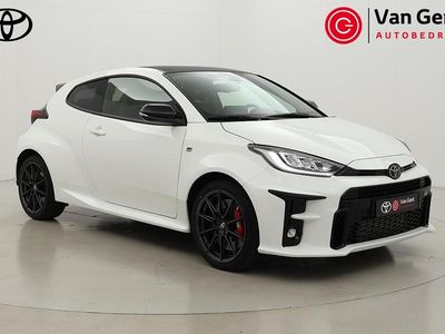 Occasion Toyota Yaris Premium 262 PK (192 kW) 2022 Wit Hatchback