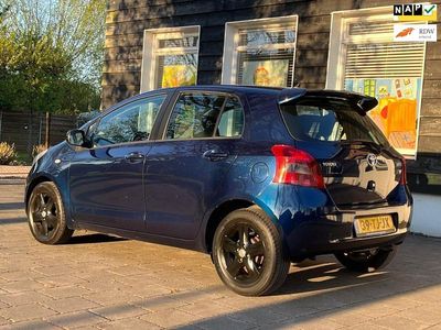 Blauw Gebruikt 2006 Toyota Yaris Sol Hatchback | € 2.750 (Eerlijke prijs)