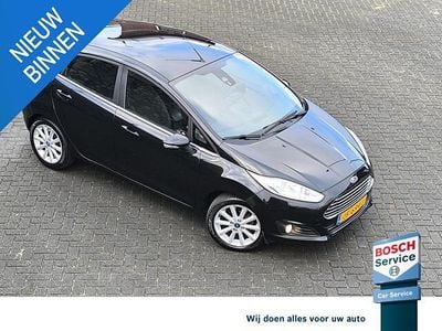 Zwart Gebruikt 2016 Ford Fiesta Titanium Hatchback | € 5.950 (Goede deal)