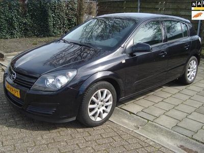 tweedehands Opel Astra 1.6 Essentia