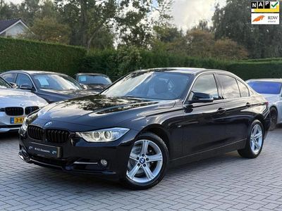 Zwart Gebruikt 2013 BMW 328 Executive Sedan | € 13.950 (Duur)