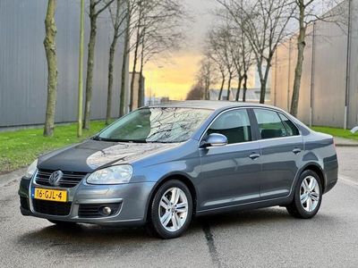 tweedehands VW Jetta 1.4 TSI Sportline/AUT/AIRCO/TREKHAAK/INRUILKOOPJE