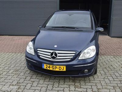 Mercedes B200