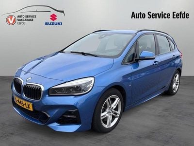 Blauw Occasion 2020 BMW 220 Executive Stationwagen | € 22.499 (Goede deal)