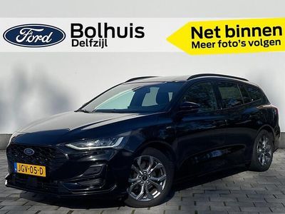 Zwart Gebruikt 2023 Ford Focus ST-Line Stationwagen | € 20.890 (Eerlijke prijs)