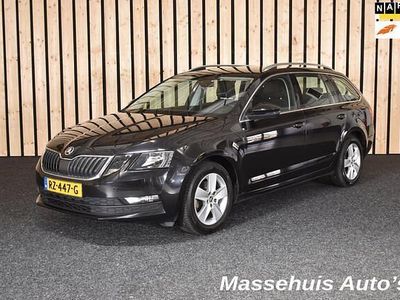 Zwart Gebruikt 2018 Skoda Octavia Ambition Stationwagen | € 10.950 (Eerlijke prijs)