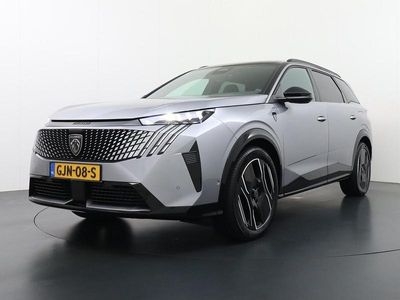 Peugeot e-5008