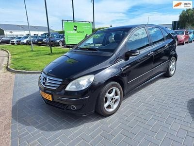 Mercedes B200