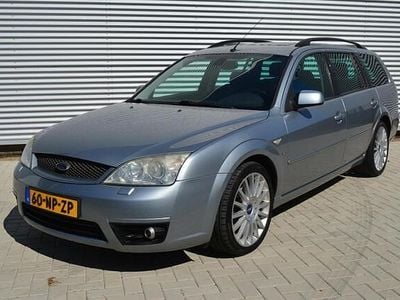 Grijs Occasion 2004 Ford Mondeo Sport Stationwagen | € 6.900