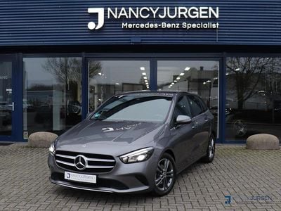 Grijs Occasion 2023 Mercedes B180 Business MPV | € 24.850 (Super prijs)