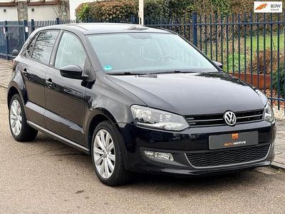 Zwart Gebruikt 2011 VW Polo Highline Hatchback | € 8.450 (Eerlijke prijs)