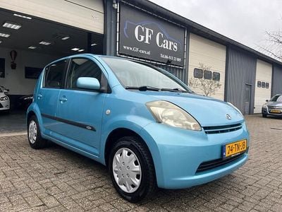 Occasion Daihatsu Sirion 87 PK (63 kW) 2006 Blauw Hatchback