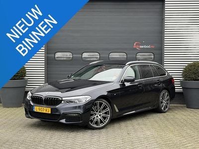 Zwart Occasion 2019 BMW 520 Executive Stationwagen | € 20.400 (Goede deal)