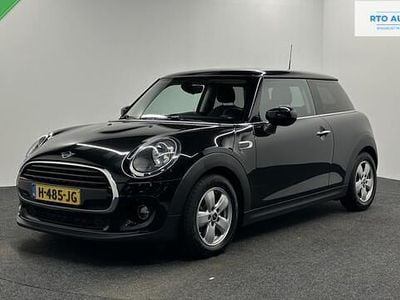 Zwart Occasion 2020 Mini Cooper Pepper Hatchback | € 13.500 (Goede deal)