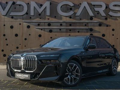 Zwart Gebruikt 2023 BMW 750e Shadowline Sedan | € 102.900