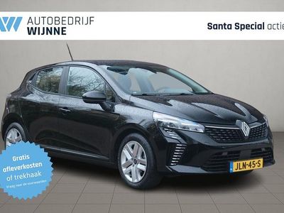 Zwart Gebruikt 2025 Renault Clio V Evolution Hatchback | € 18.940 (Eerlijke prijs)