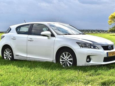 Lexus CT200h