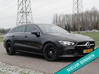 Zwart Occasion 2020 Mercedes CLA200 Shooting Brake Premium Plus Stationwagen | € 22.495 (Super prijs)