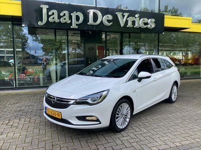Wit Occasion 2018 Opel Astra Innovation Stationwagen | € 14.950 (Duur)