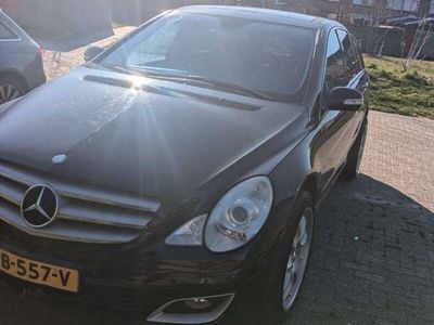 Mercedes R350