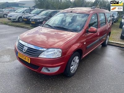 Occasion Dacia Logan MCV Lauréate 105 PK (77 kW) 2009 Rood MPV