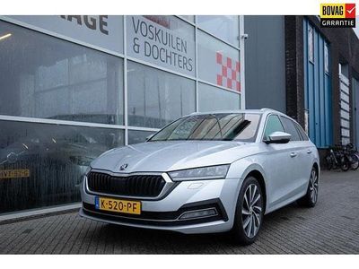 Grijs Occasion 2021 Skoda Octavia Business Line Stationwagen | € 24.950 (Duur)