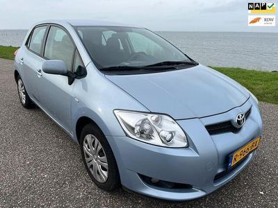 tweedehands Toyota Auris 1.6-16V Sol AUTOMAAT