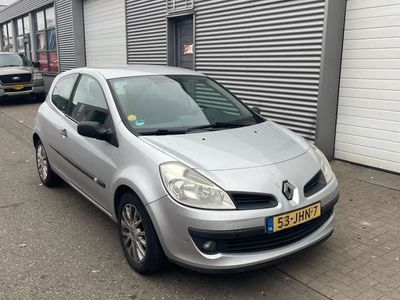 Renault Clio II