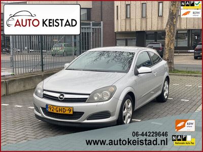 tweedehands Opel Astra GTC 1.6 BUSINESS AIRCO/NAVIGATIE/PARKEERSENSOR! NETTE AUTO!