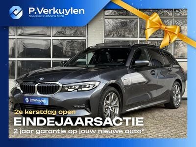 Grijs Gebruikt 2020 BMW 330e Sport Line Stationwagen | € 29.450 (Eerlijke prijs)