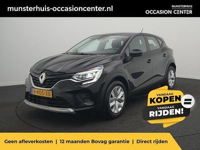 Zwart metallic Gebruikt 2022 Renault Captur Zen SUV | € 18.995 (Goede deal)