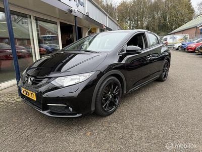 Zwart Gebruikt 2015 Honda Civic Sport Hatchback | € 12.950 (Iets duurder)