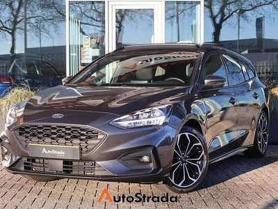 Grijs Gebruikt 2021 Ford Focus ST-Line Stationwagen | € 18.395 (Eerlijke prijs)