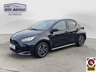 Occasion Toyota Yaris Hybrid Business Edition 91 PK (66 kW) 2023 Zwart, metallic lak Hatchback