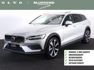 tweedehands Volvo V60 CC B5 (250pk) AWD Ultimate - Panorama/schuifdak - IntelliSafe Assist & Surround - Parkeercamera achter - Verwarmde voorstoelen, stuur & achterbank - Parkeersensoren voor & achter - Elektr. bedienb. voorstoelen met geheugen - Draadloze