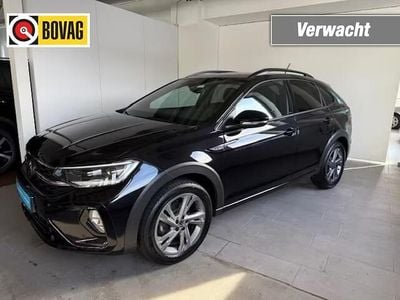 Zwart Occasion 2022 VW Taigo R-line SUV | € 24.450 (Eerlijke prijs)