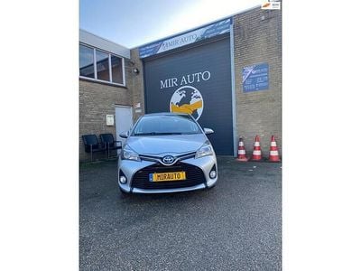 Occasion Toyota Yaris Comfort 75 PK (55 kW) 2015 Grijs Hatchback