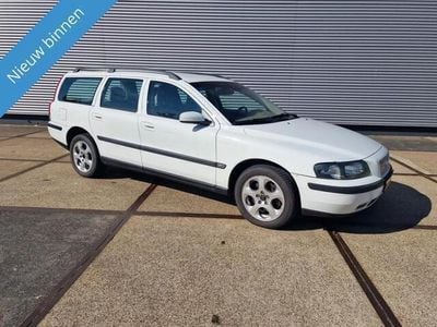Occasion Volvo V70 Comfort 210 PK (154 kW) 2004 Wit, metallic lak Stationwagen